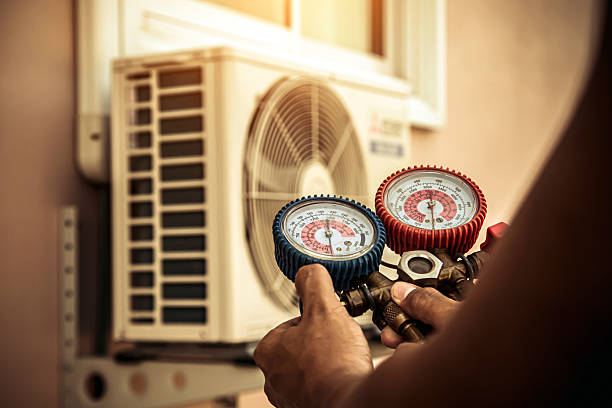 Professional Hvac technician working in Rising Sun, MD
